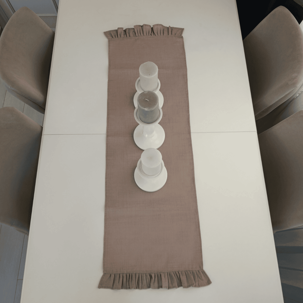 Gardenia Linen Ruffle Runner
