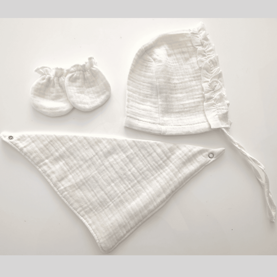 4 Layer Muslin Newborn Baby Set (0-3 Months)