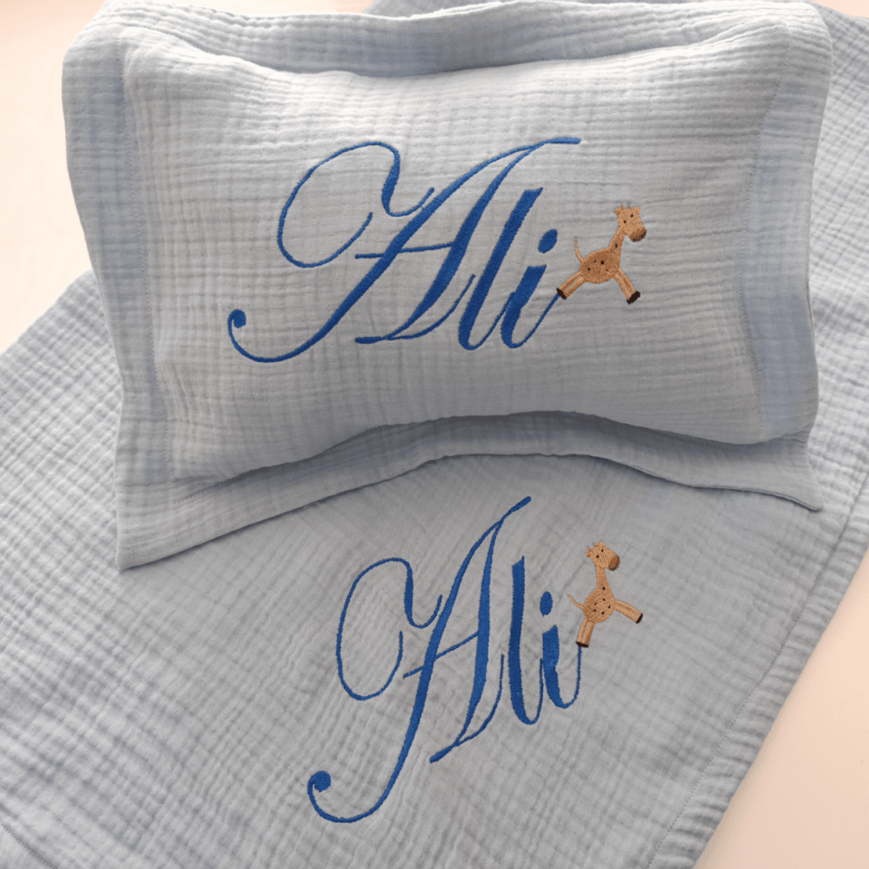 Custom Embroidered Muslin Baby Set – Blanket, Pillow and Clothing Set (6 Pieces)
