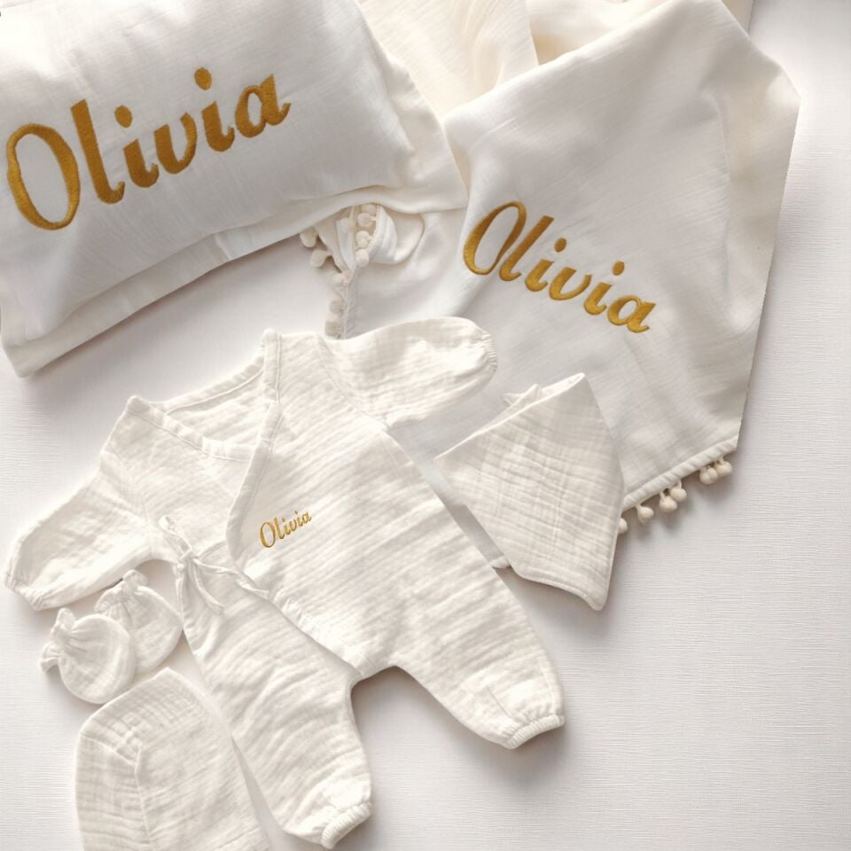 Personalized Newborn Hospital Discharge Set – 6 Piece Personalized Muslin Baby Products