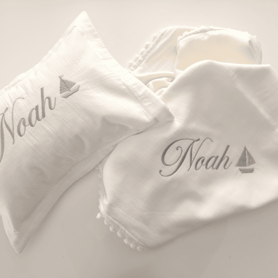 Personalized Newborn Gift Set | 4 Layer Muslin Blanket and Embroidered Pillowcase